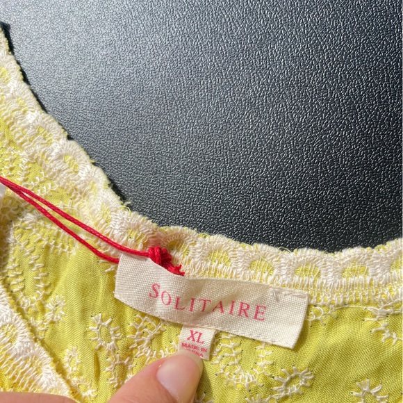 NWT yellow floral embroidered top size XL stretchy bottom hem bohemian hippie - Picture 7 of 13